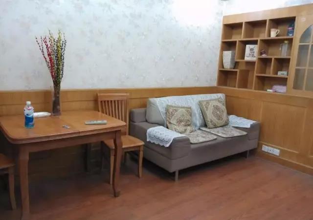 流金岁月听客厅诉说过去的故事